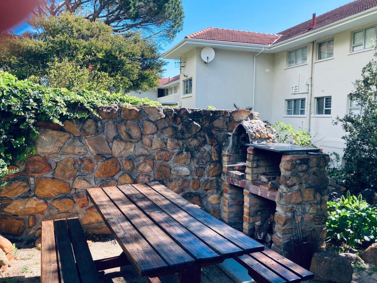 Marie'S Self-Catering Accomodation Cape Town Exterior photo